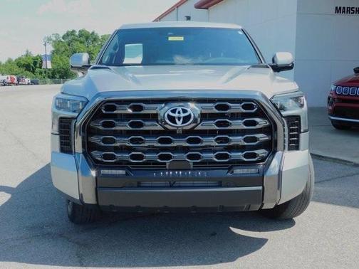2023 Toyota Tundra Hybrid Platinum