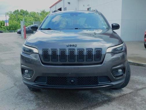 2023 Jeep Cherokee Altitude Lux