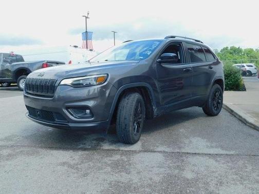 2023 Jeep Cherokee Altitude Lux