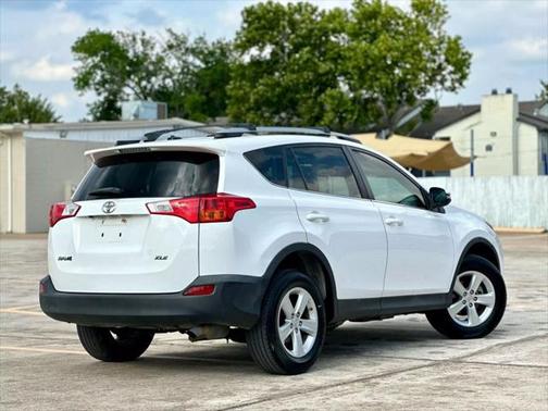 2013 Toyota RAV4 XLE