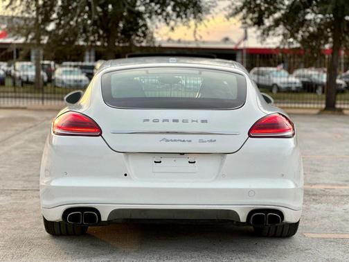 2011 Porsche Panamera Turbo S
