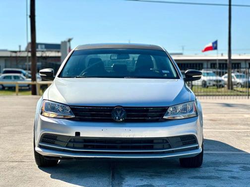 2015 Volkswagen Jetta Auto SE w/Connectivity