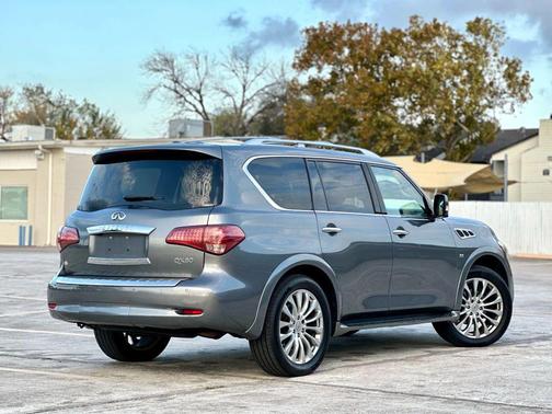 2016 INFINITI QX80 Base