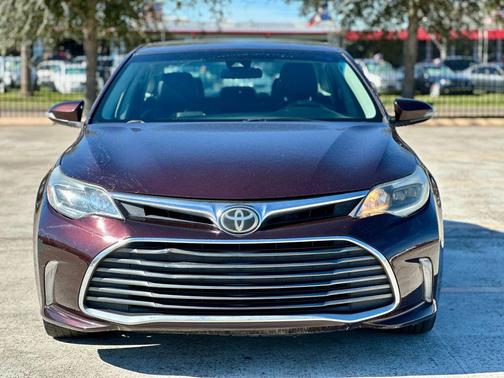 2017 Toyota Avalon XLE