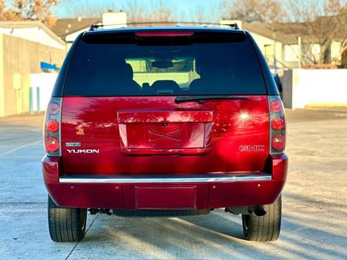 2012 GMC Yukon Denali