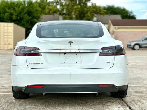 2014 Tesla Model S 85