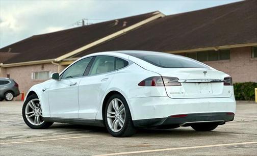 2014 Tesla Model S 85