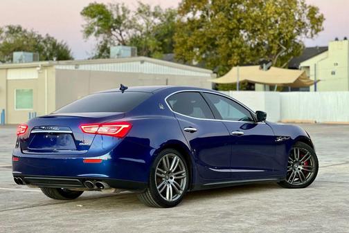 2017 Maserati Ghibli Base