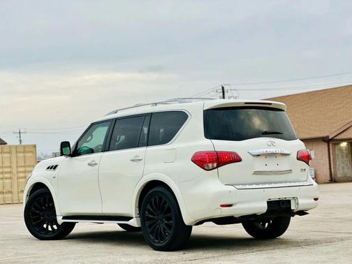 2016 INFINITI QX80 Base