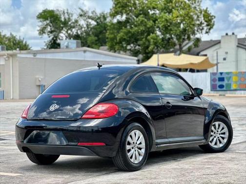 2016 Volkswagen Beetle 1.8T Wolfsburg Edition w/PZEV