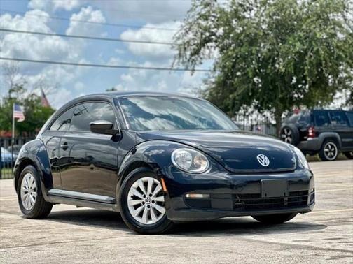 2016 Volkswagen Beetle 1.8T Wolfsburg Edition w/PZEV