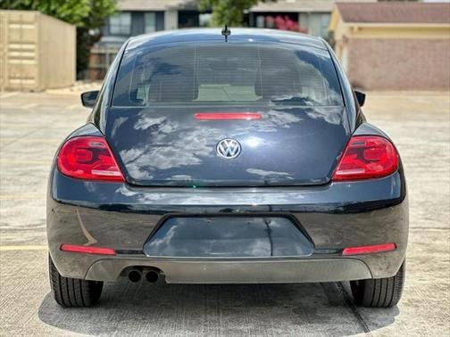 2016 Volkswagen Beetle 1.8T Wolfsburg Edition w/PZEV