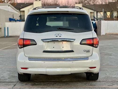 2015 INFINITI QX80 Base