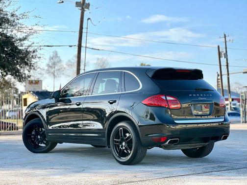 2011 Porsche Cayenne Cayenne