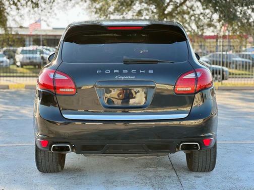 2011 Porsche Cayenne Cayenne