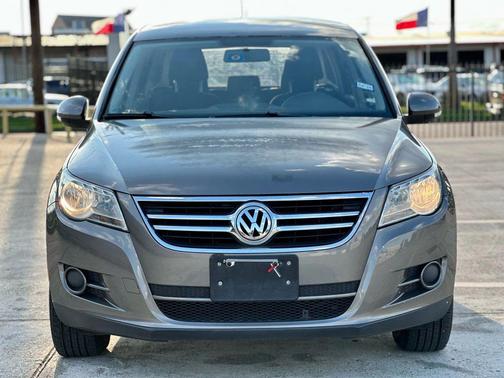 2011 Volkswagen Tiguan S