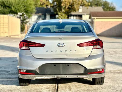 2020 Hyundai ELANTRA Value Edition