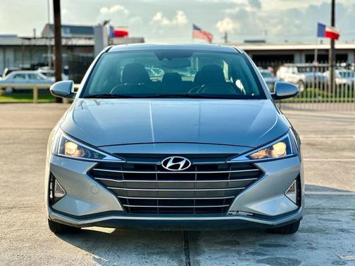 2020 Hyundai ELANTRA Value Edition