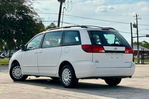 2005 Toyota Sienna CE