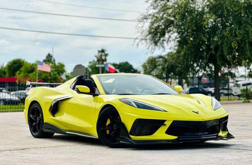 Accelerate Yellow Metallic 2022 Chevrolet Corvette Stingray w/2LT