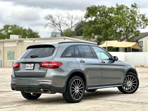 Selenite Grey Metallic 2019 Mercedes-Benz GLC 300 Base