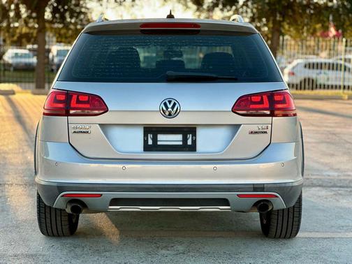 2017 Volkswagen Golf Alltrack TSI SE