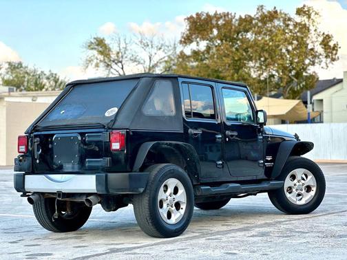 2015 Jeep Wrangler Unlimited Sahara