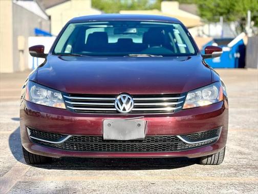 2013 Volkswagen Passat 2.5 SE
