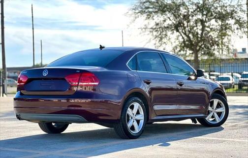 2013 Volkswagen Passat 2.5 SE