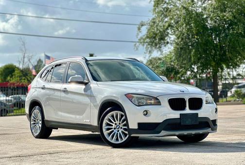 White 2015 BMW X1 sDrive 28i