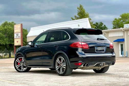 Black 2012 Porsche Cayenne Turbo