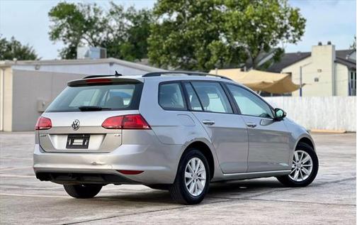 2016 Volkswagen Golf SportWagen TSI S 4-Door