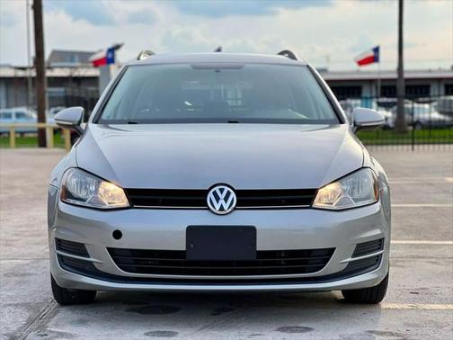 2016 Volkswagen Golf SportWagen TSI S 4-Door