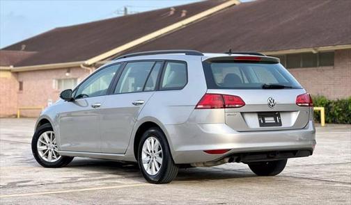 2016 Volkswagen Golf SportWagen TSI S 4-Door