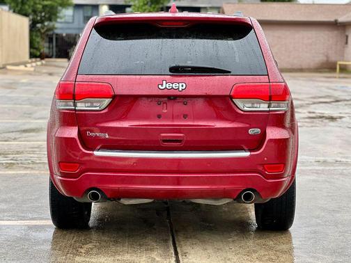 Brilliant Black Crystal Pearlcoat 2014 Jeep Grand Cherokee Overland