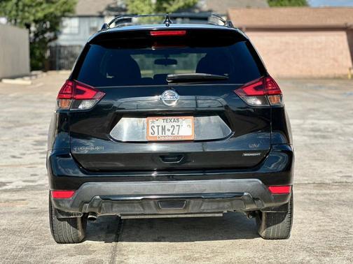 Magnetic Black 2018 Nissan Rogue SV
