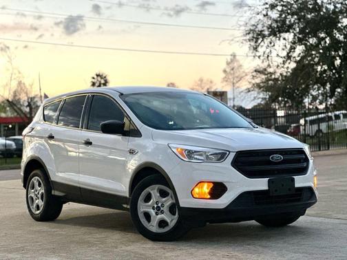 2017 Ford Escape S