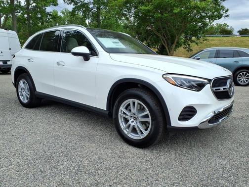 WHITE 2026 Mercedes-Benz GLC 300 Base