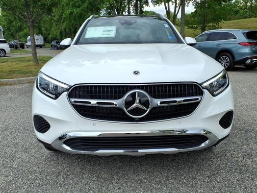 WHITE 2026 Mercedes-Benz GLC 300 Base