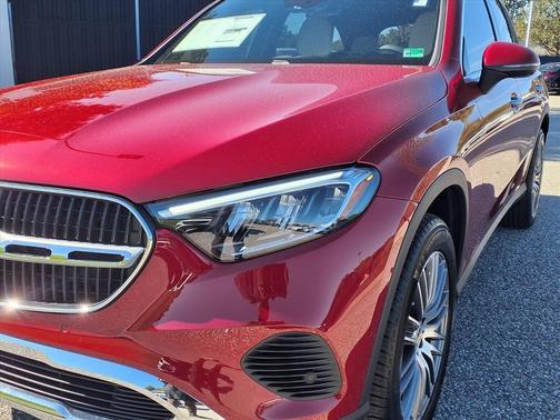 2026 Mercedes-Benz GLC 300 4MATIC