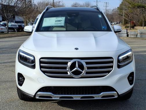 Polar White 2026 Mercedes-Benz GLB 250 4MATIC