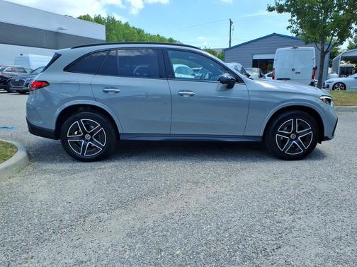 GREY 2026 Mercedes-Benz GLC 300 4MATIC