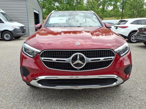 MANUFAKTUR Patagonia Red Metallic 2026 Mercedes-Benz GLC 300 Base