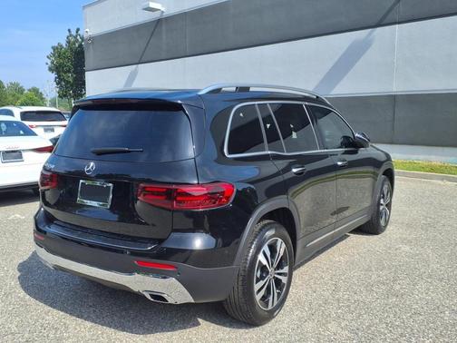 2025 Mercedes-Benz GLB 250 Base