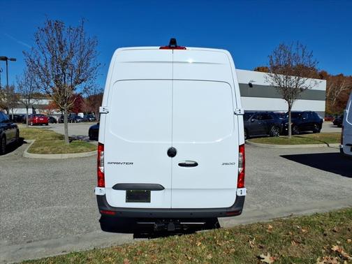 2026 Mercedes-Benz Sprinter 2500 High Roof