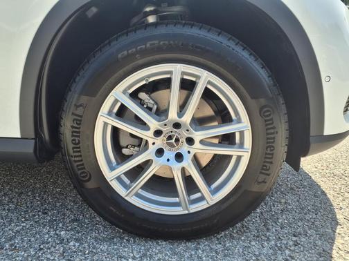 2025 Mercedes-Benz GLC 300 Base