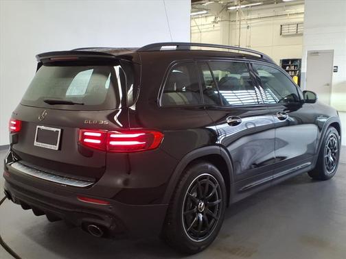 2026 Mercedes-Benz AMG GLB 35 4MATIC