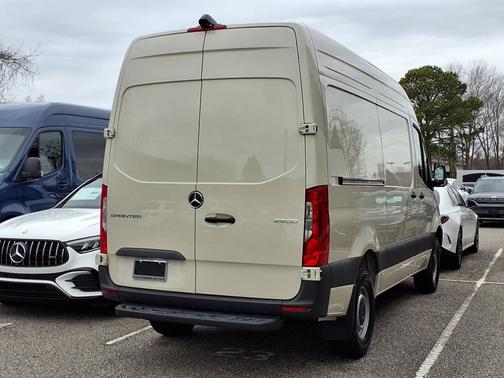 2025 Mercedes-Benz Sprinter 2500 Standard Roof