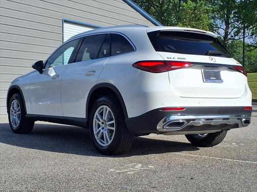 2025 Mercedes-Benz GLC 300 4MATIC