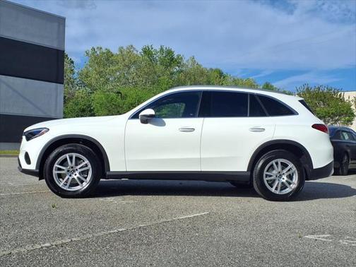 2025 Mercedes-Benz GLC 300 4MATIC